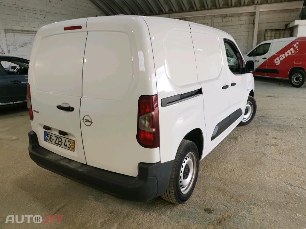 Opel Combo 1.6 CDTi L1H1 Essentia