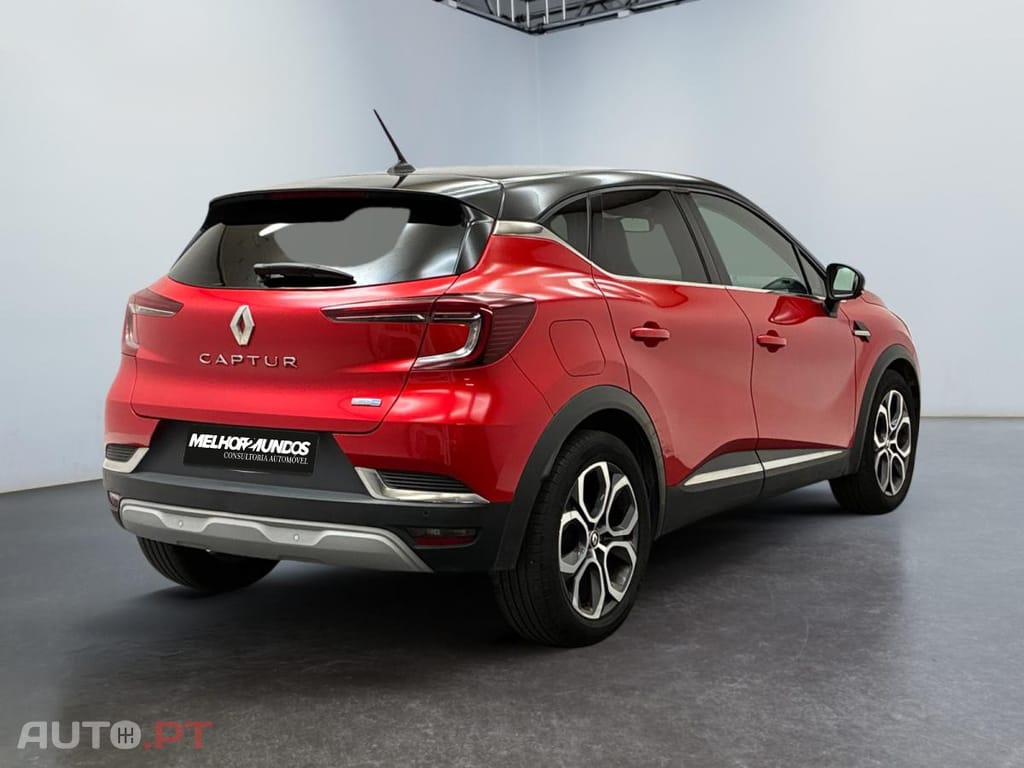 Renault Captur E-Tech Intens