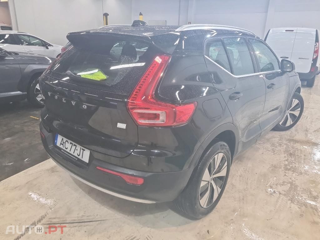 Volvo XC40 1.5 T5 PHEV Momentum Plus