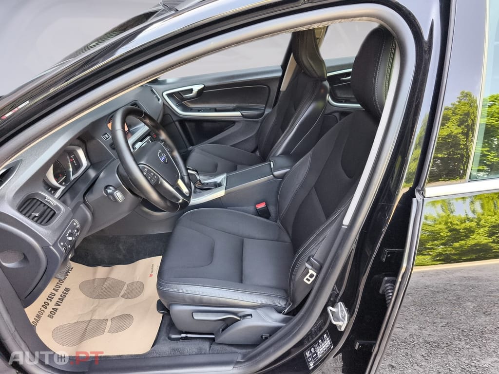 Volvo V60 2.4 D6 Twin Engine Hibrido Plug-In