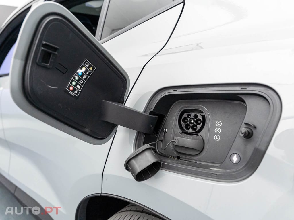Volvo EX30 69 kWh Single Motor Extended Range Ultra