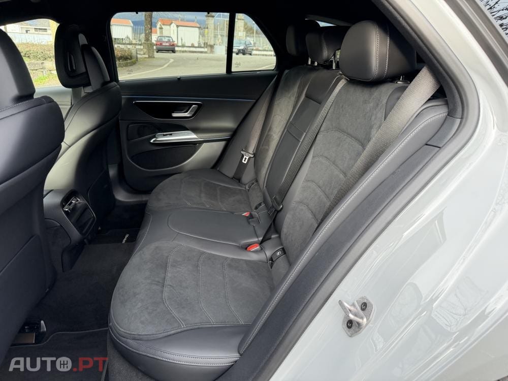 Mercedes-Benz E 300 e AMG Line