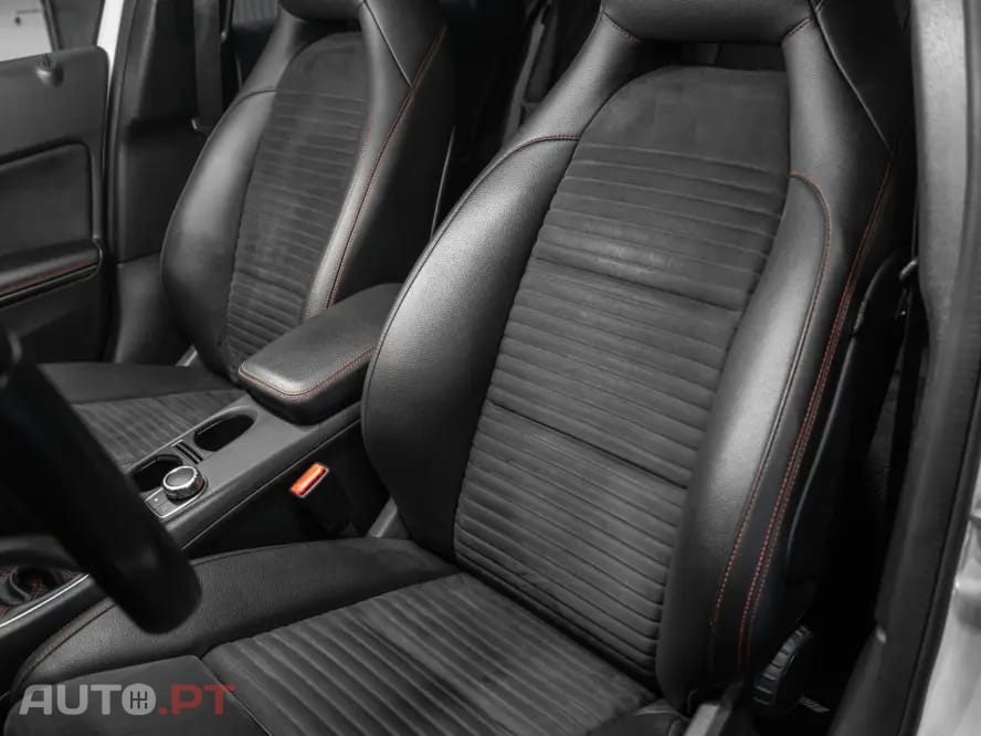 Mercedes-Benz A 180 AMG Line
