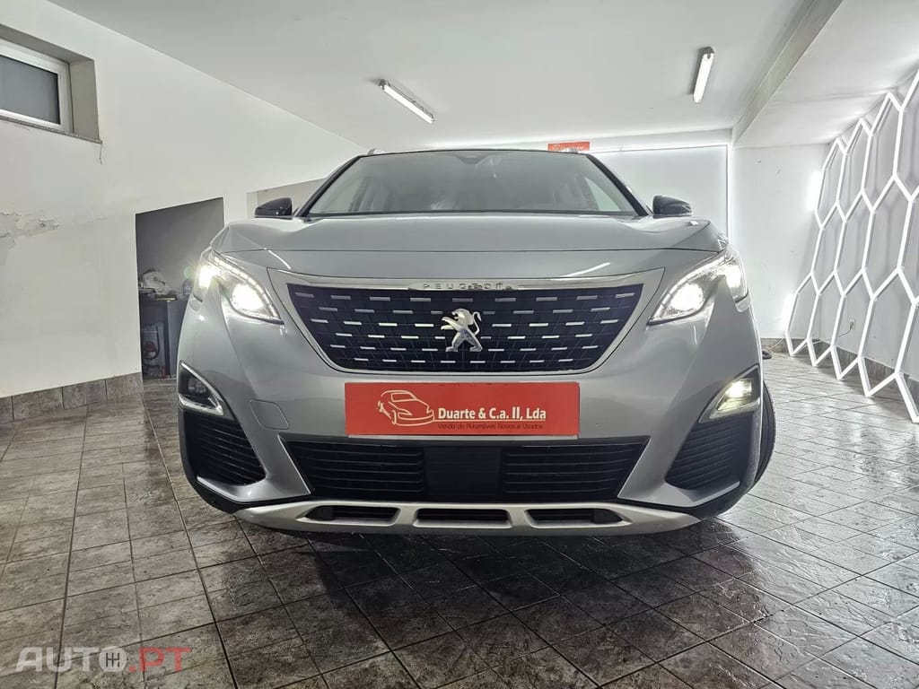Peugeot 5008 1.5 BlueHDi Allure Baixo Consumo