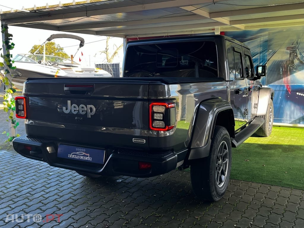 Jeep Gladiator 3.0 CRD Overland AT8