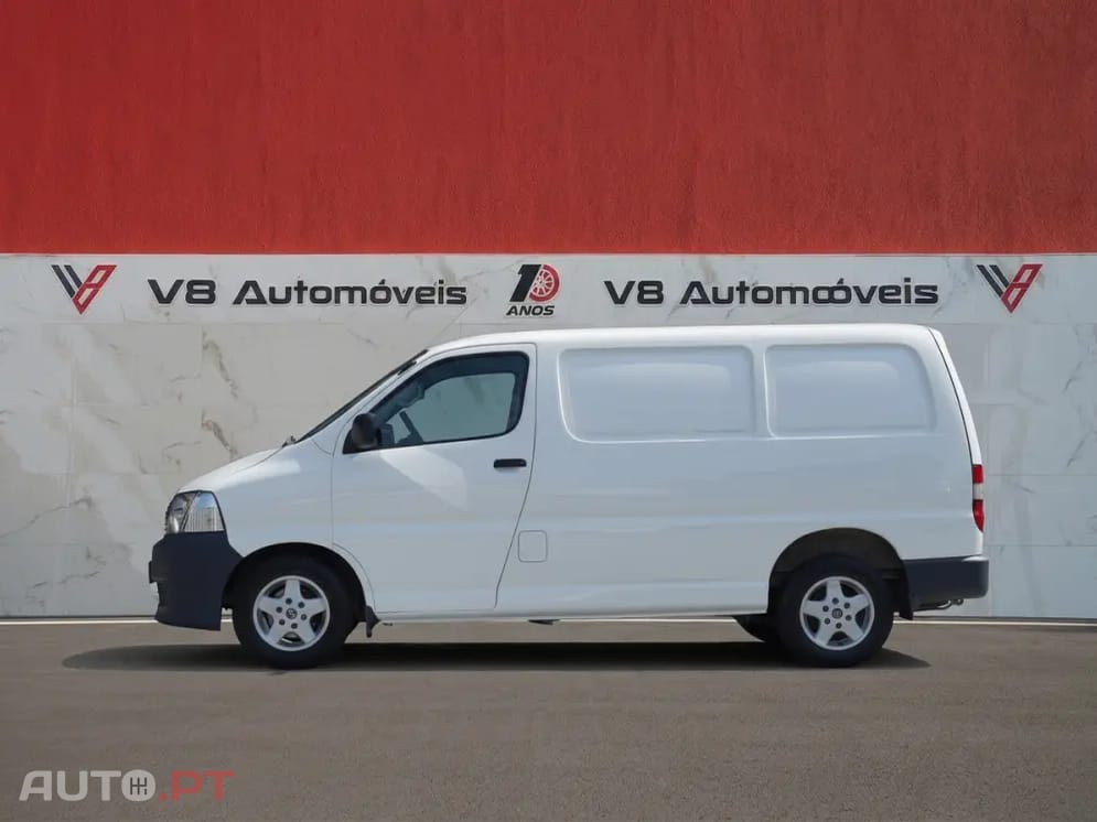 Toyota HiAce 2.5 D-4D Service 2.8T