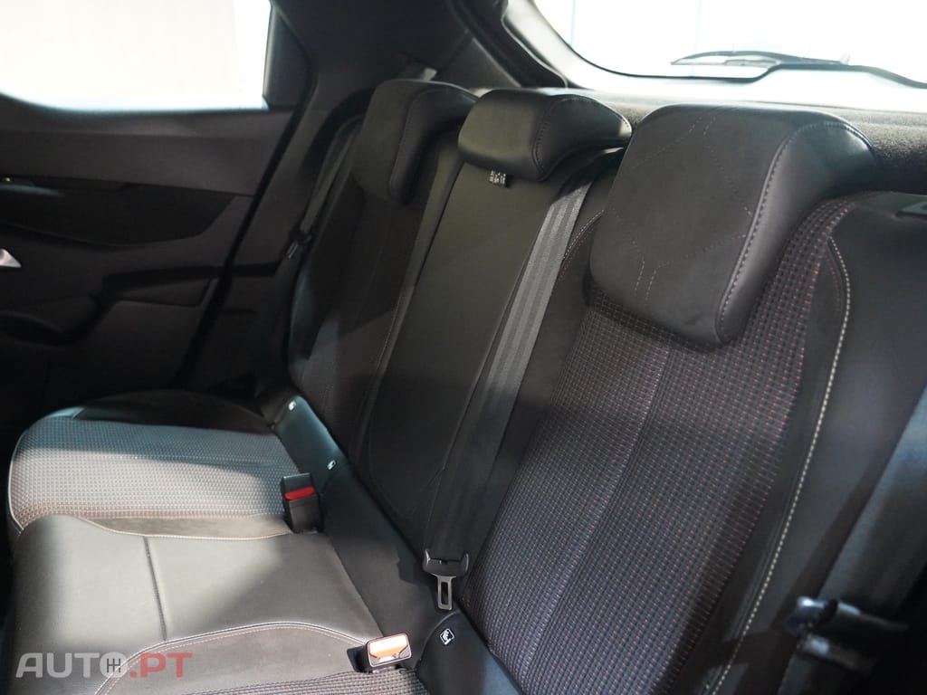 DS DS3 Crossback E-Tense Performance Line