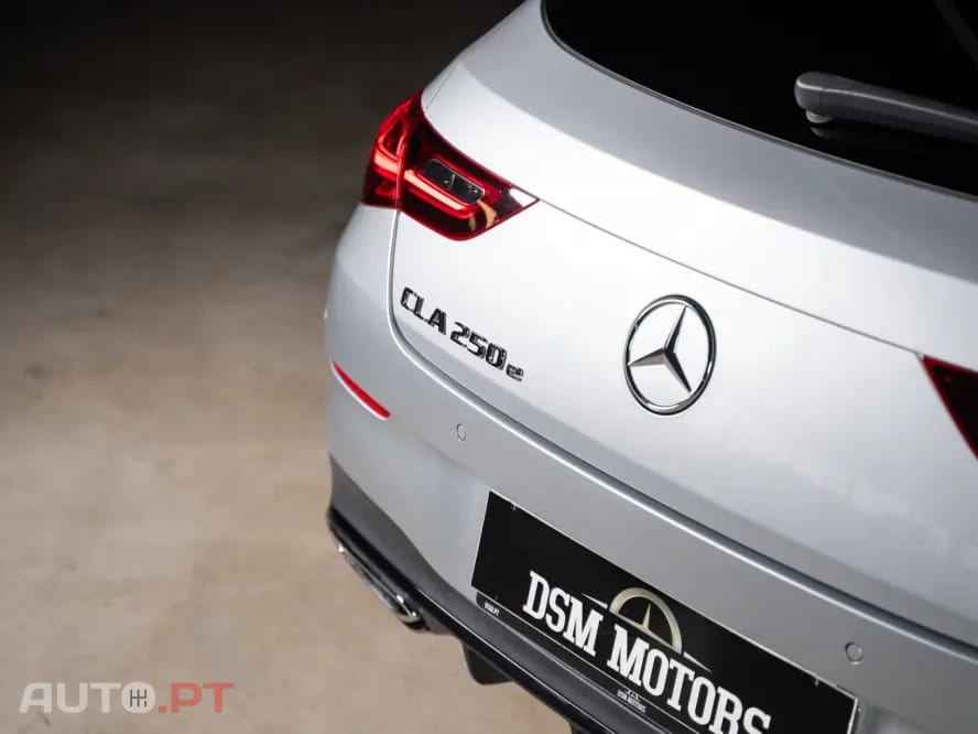 Mercedes-Benz CLA 250 e Shooting Brake AMG Line