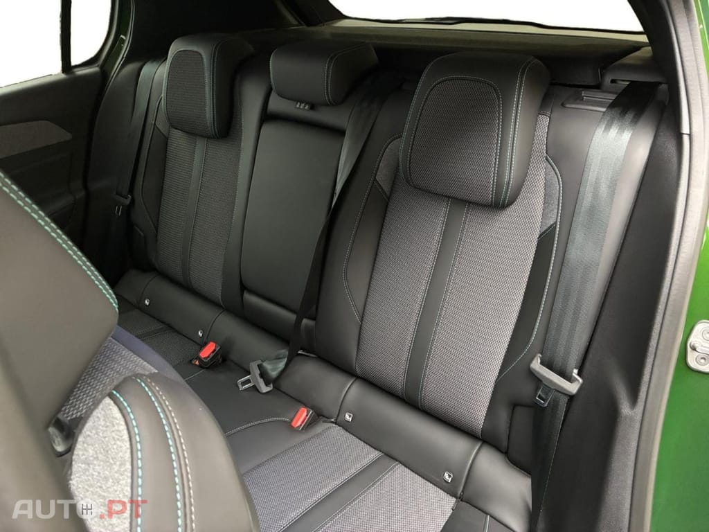 Peugeot 308 1.2 PureTech Allure Pack EAT8