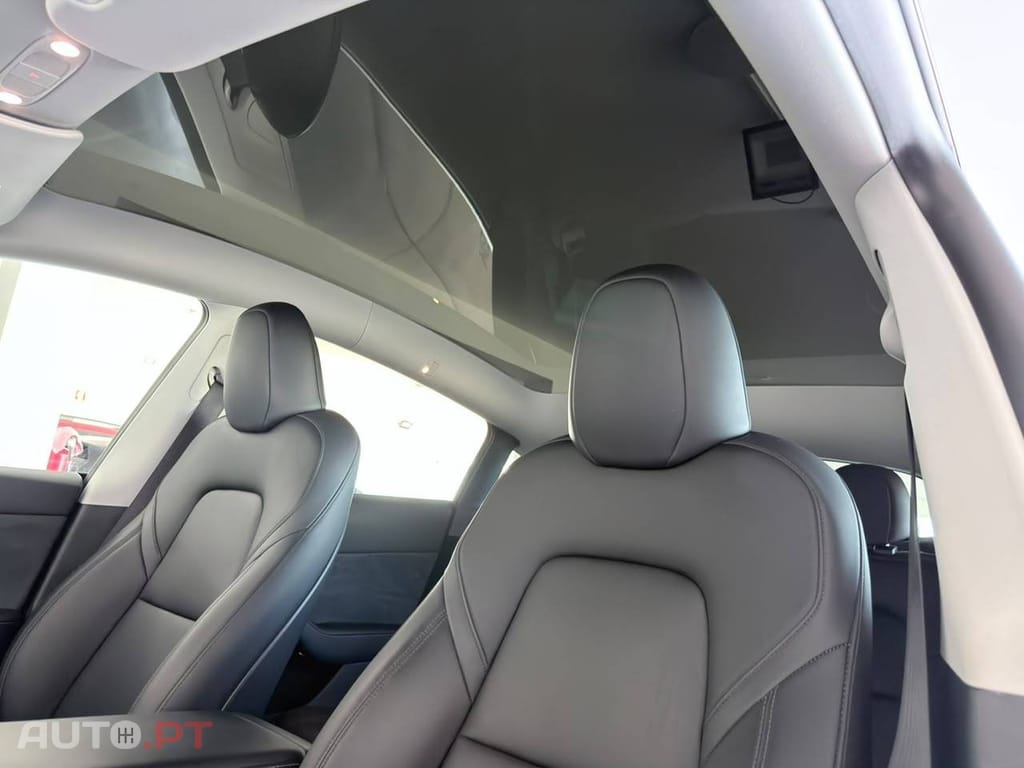 Tesla Model Y Long Range Tração Traseira