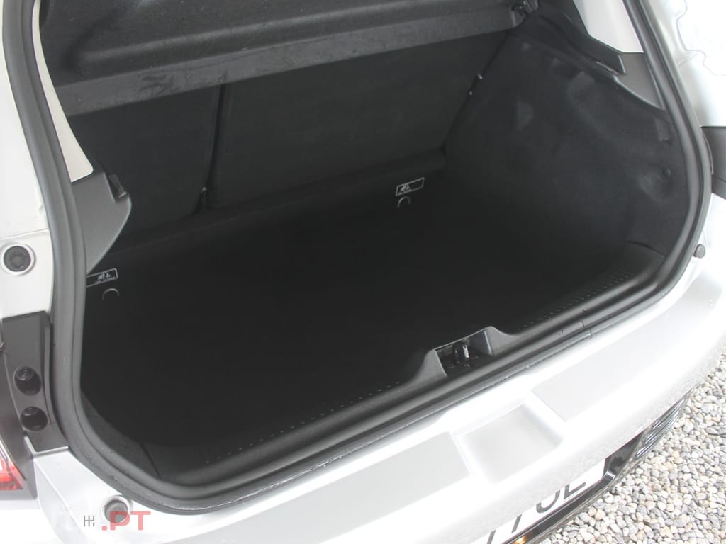 Renault Clio ENERGY TCe 120 EDC Intens