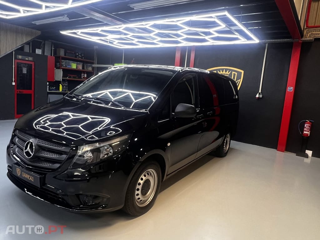 Mercedes-Benz Vito Extra-Longa Aut. SHUTTLE
