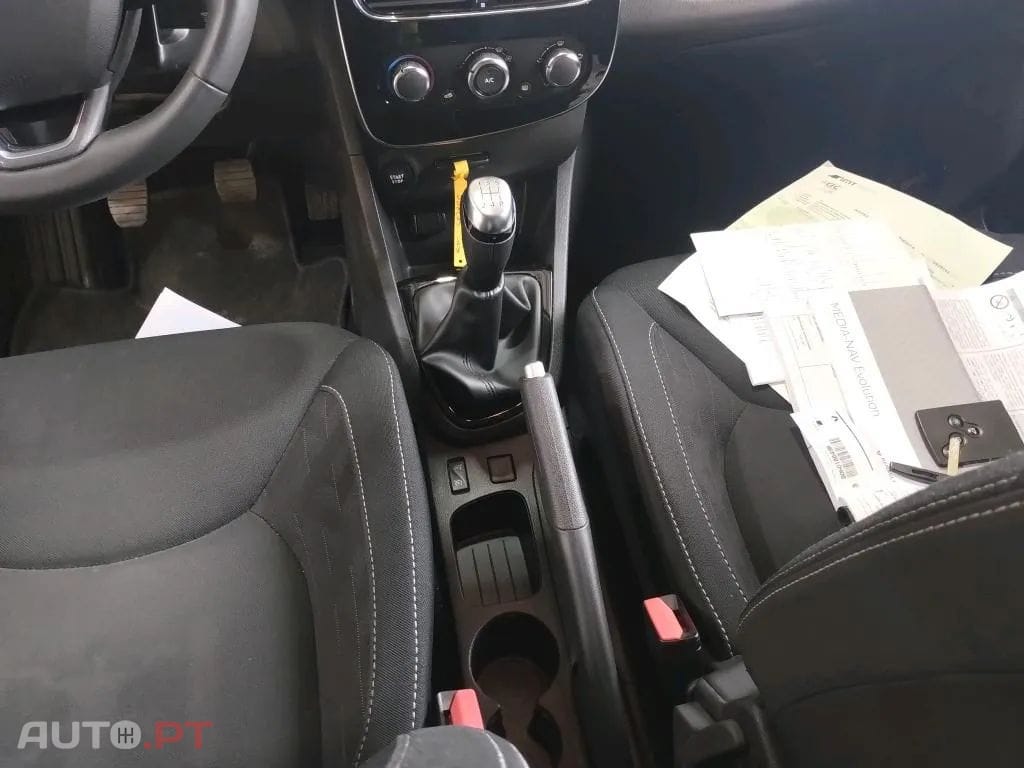Renault Clio Sport Tourer 0.9 TCe Limited