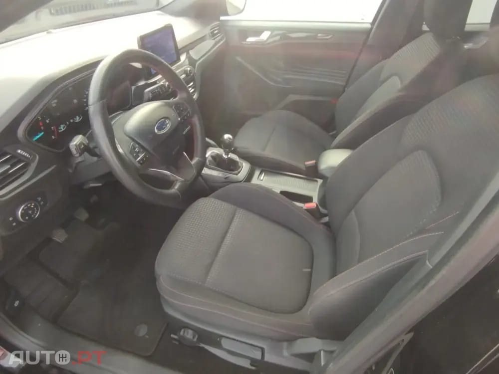Ford Focus 1.0 EcoBoost MHEV ST-Line