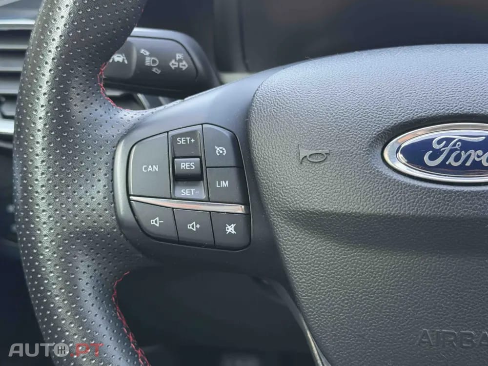 Ford Puma 1.0 EcoBoost MHEV ST-Line