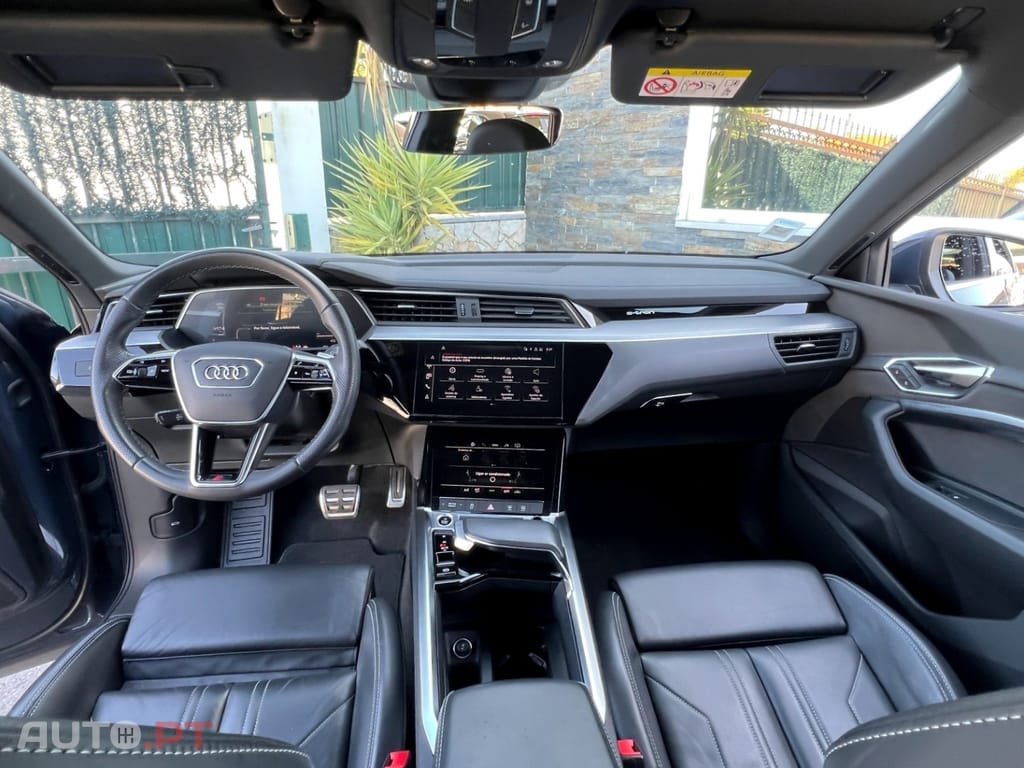 Audi Q8 E-Tron 50 quattro S line