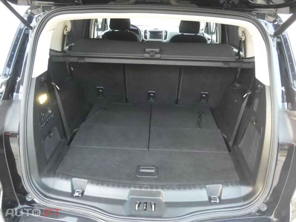 Ford S-Max 2.0 TDCi Titanium