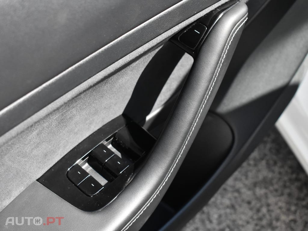 Tesla Model 3 Standard RWD Plus