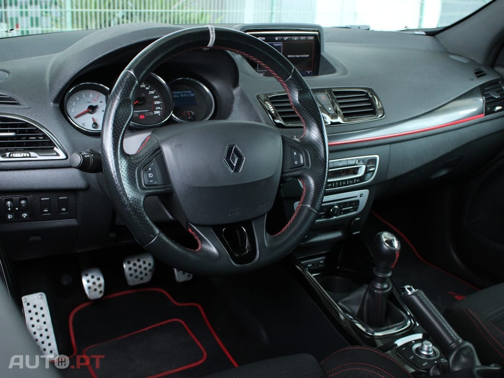 Renault Mégane Coupe RS 265 TCe
