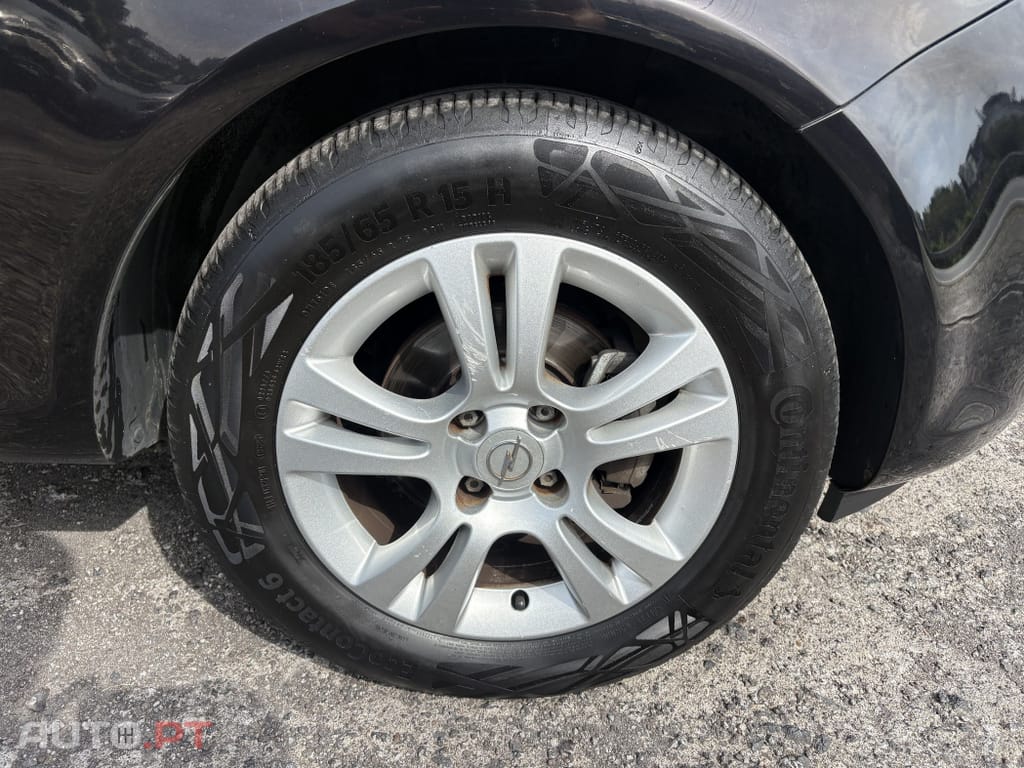 Opel Corsa 1.2 Enjoy