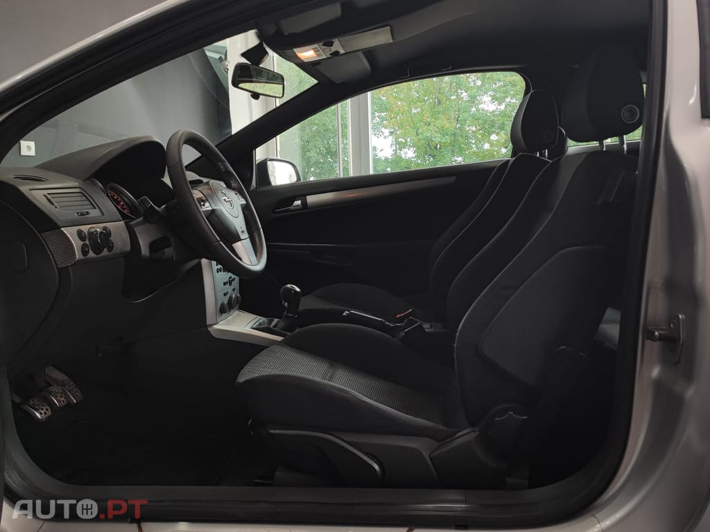 Opel Astra GTC 1.7cdti