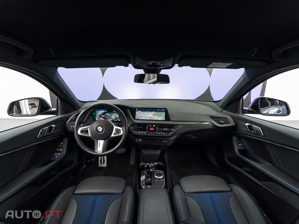 BMW 118 i Pack Desportivo M Auto