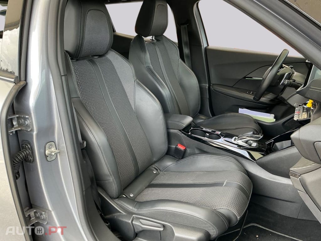 Peugeot 2008 1.2 PureTech GT