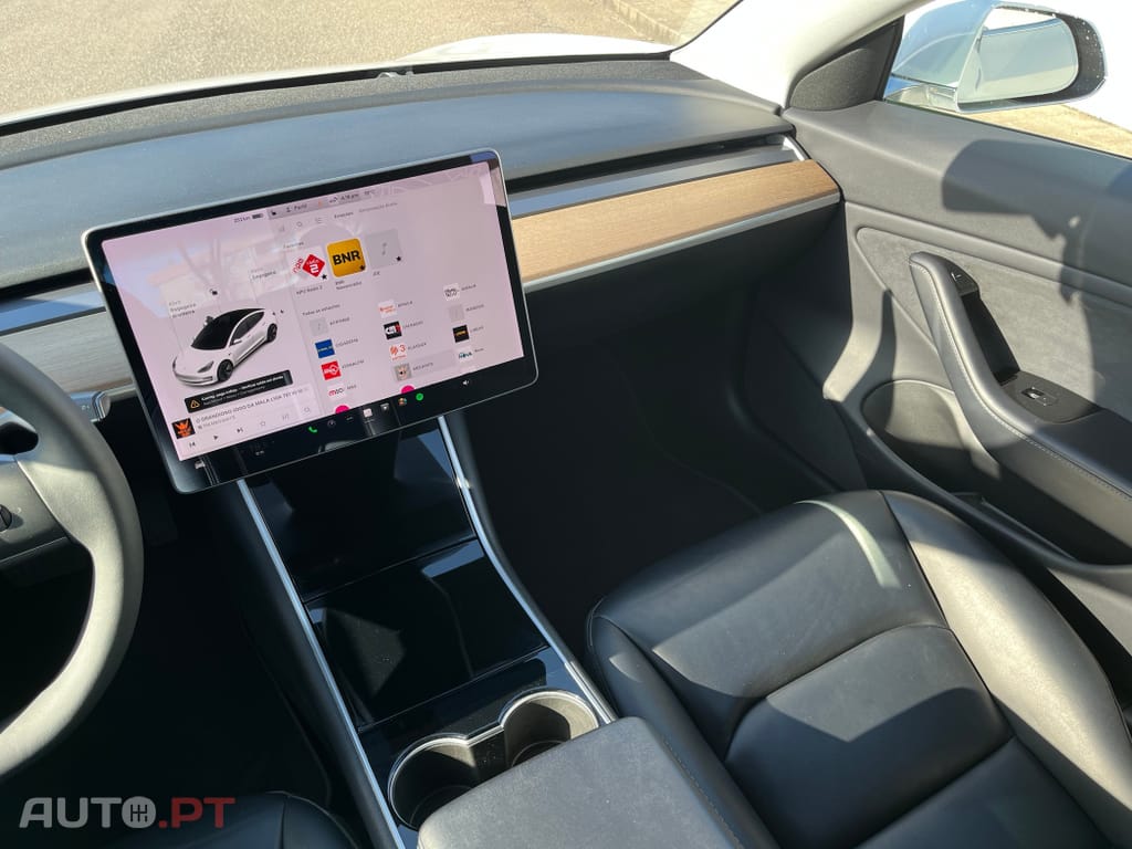 Tesla Model 3 Tração Traseira