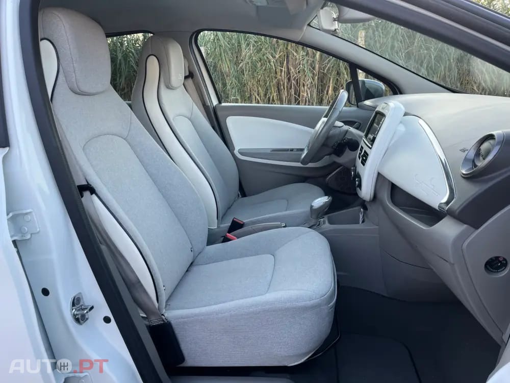 Renault Zoe (c/ Bateria) Z.E. 40 LIFE