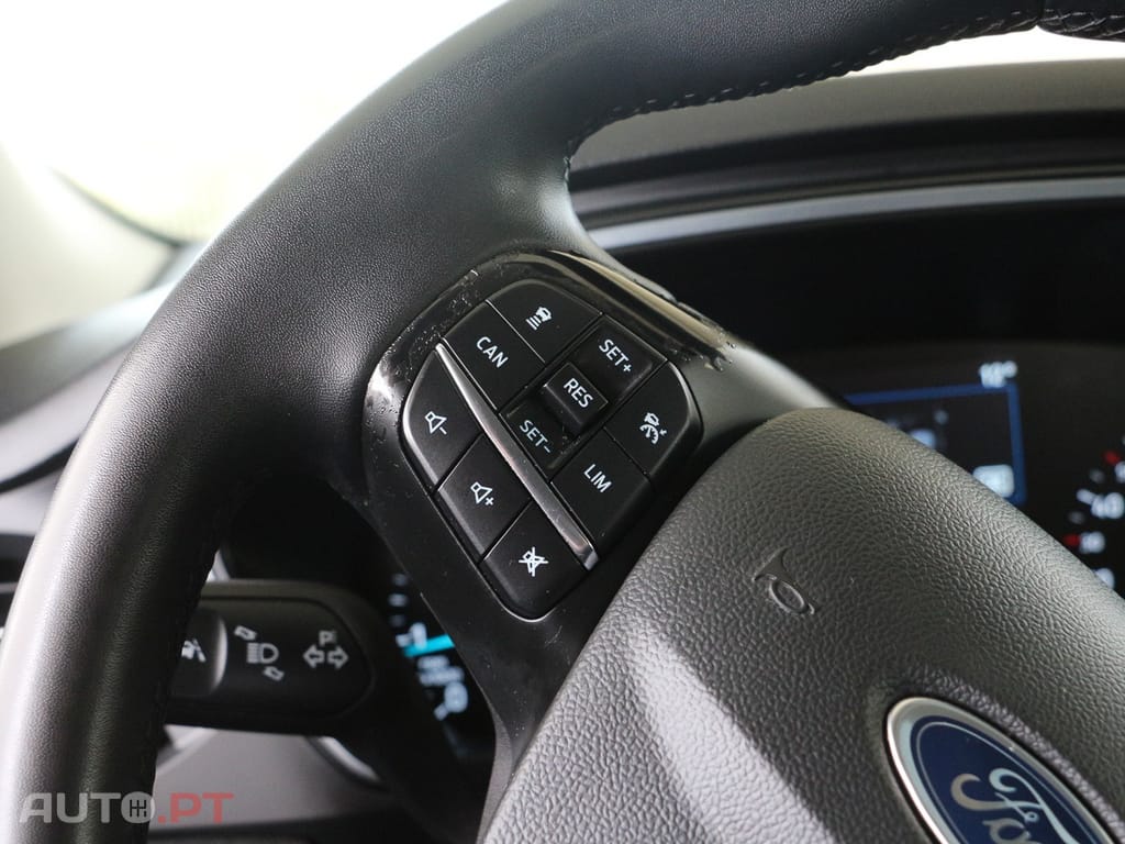 Ford Focus 1.0 EcoBoost MHEV Active