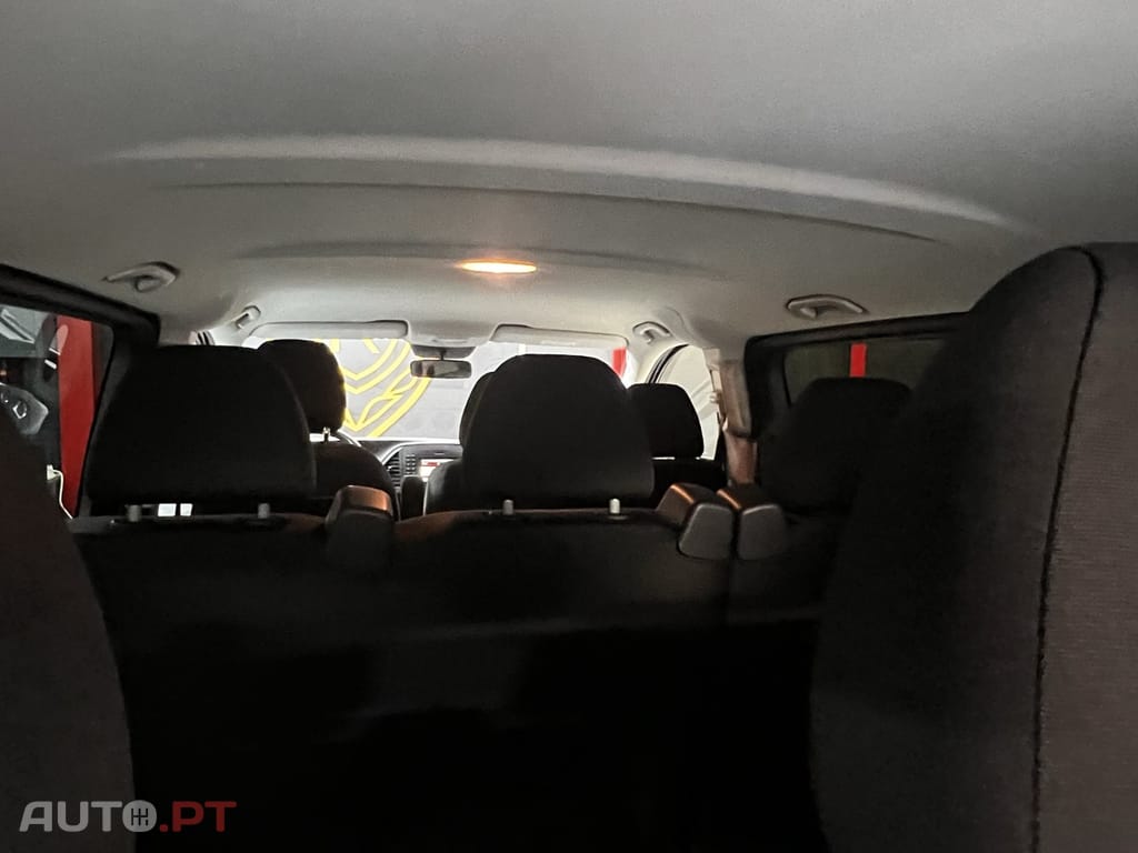 Mercedes-Benz Vito Extra-Longa Aut. SHUTTLE