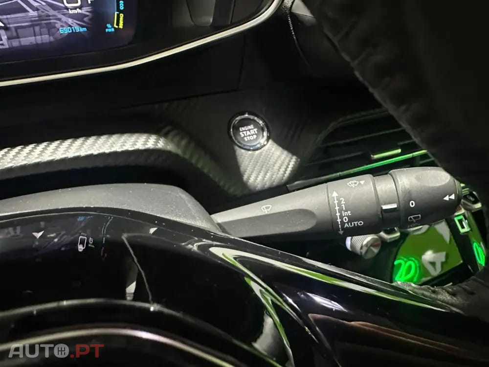 Peugeot E-2008 50 kWh Active Pack
