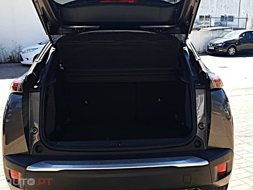 Peugeot 2008 1.2 PureTech Allure Pack EAT8