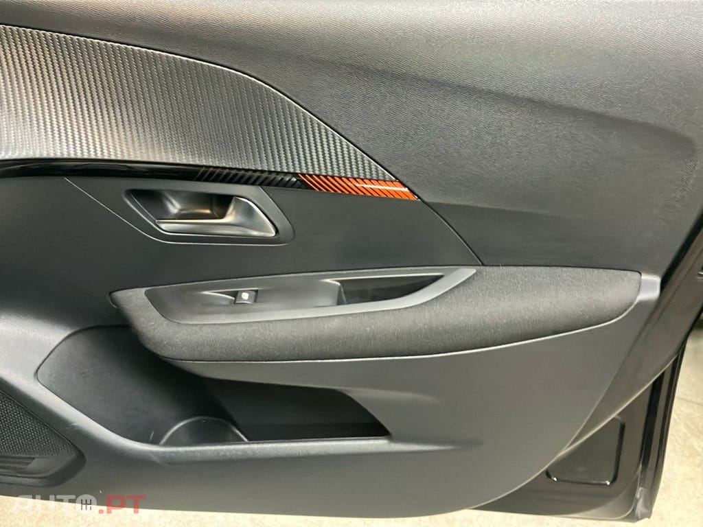 Peugeot 208 1.2 PureTech SE Style