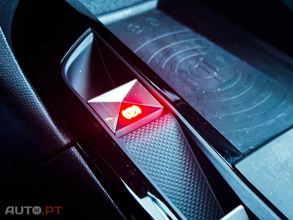 DS DS3 Crossback E-TENSE PERFORMANCE LINE +