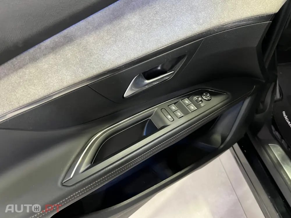 Peugeot 3008 1.6 Hybrid GT Pack e-EAT8