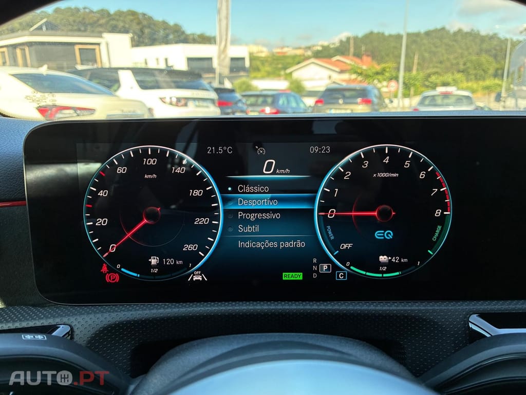 Mercedes-Benz A 250 e AMG Line