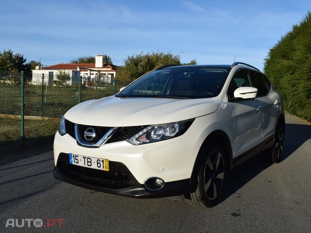 Nissan Qashqai 1.5 dCi N-Connecta J18+Led
