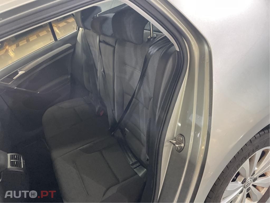 Volkswagen Golf 1.6 TDI Stream
