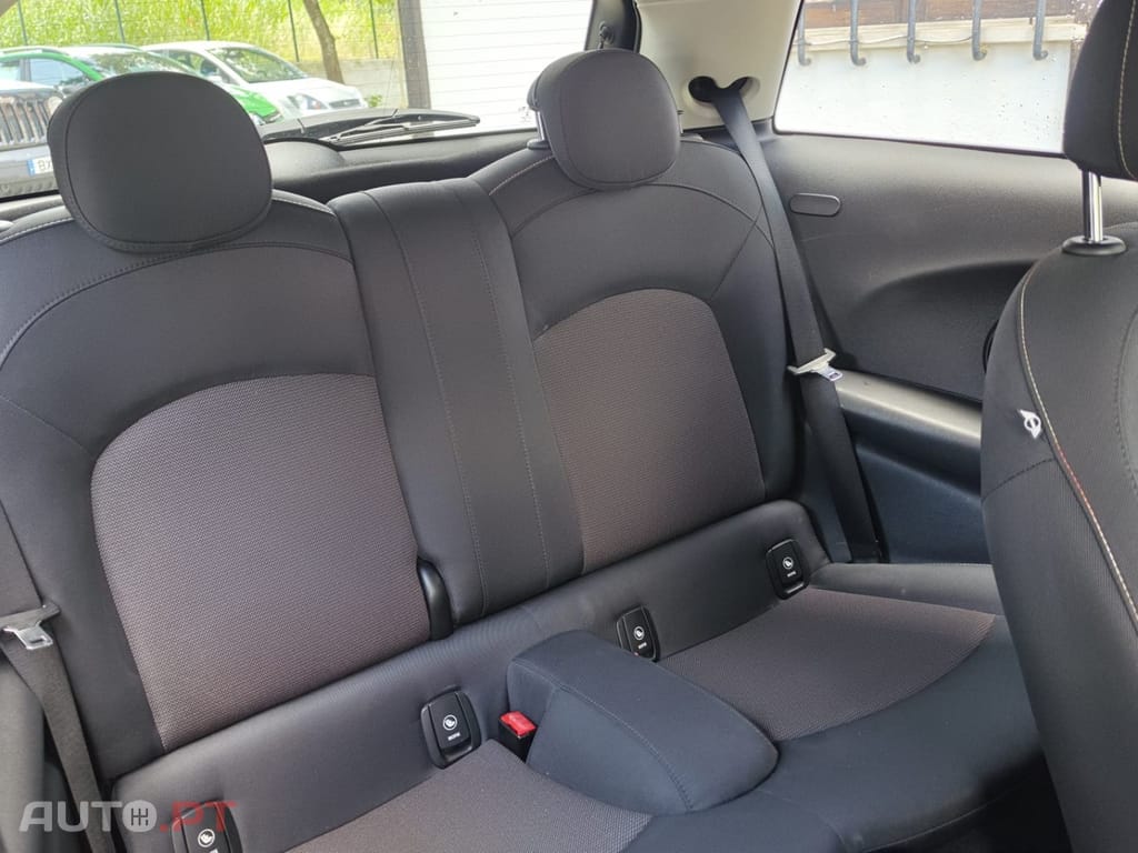 MINI Cooper One D