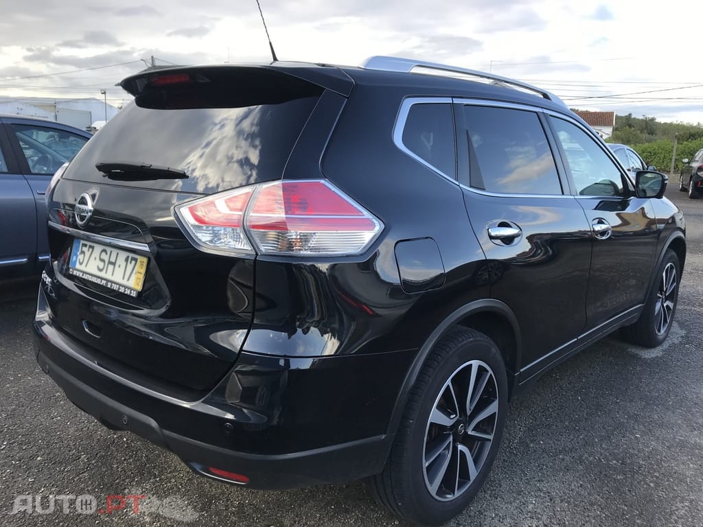 Nissan X-Trail 1.6 dCi N-Connecta Xtronic