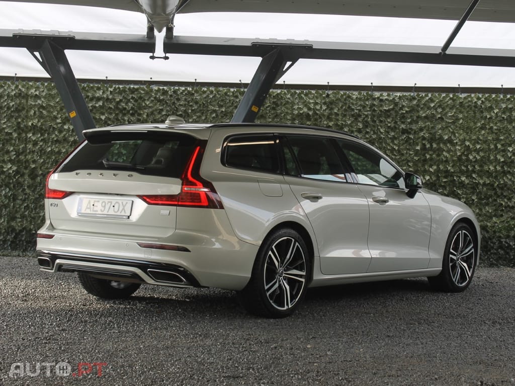 Volvo V60 2.0 T6 AWD TE R-Design