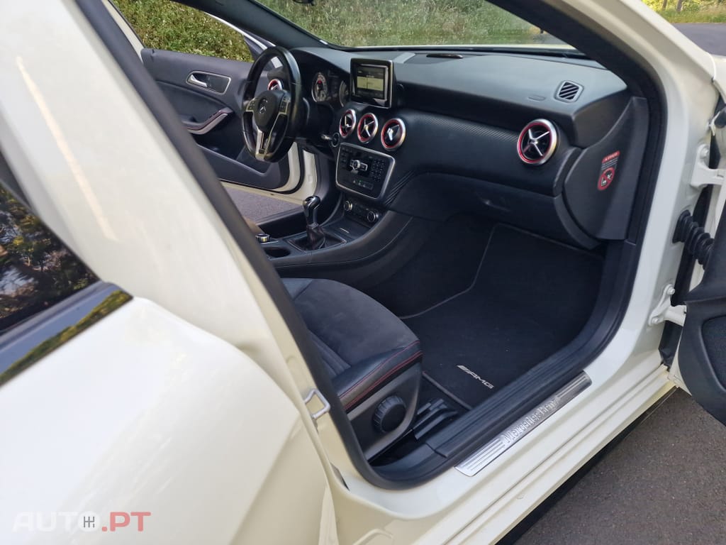 Mercedes-Benz A 180 d AMG Line