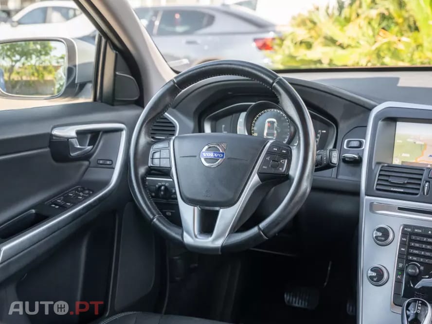 Volvo XC60 2.0 D3 Summum Geartronic