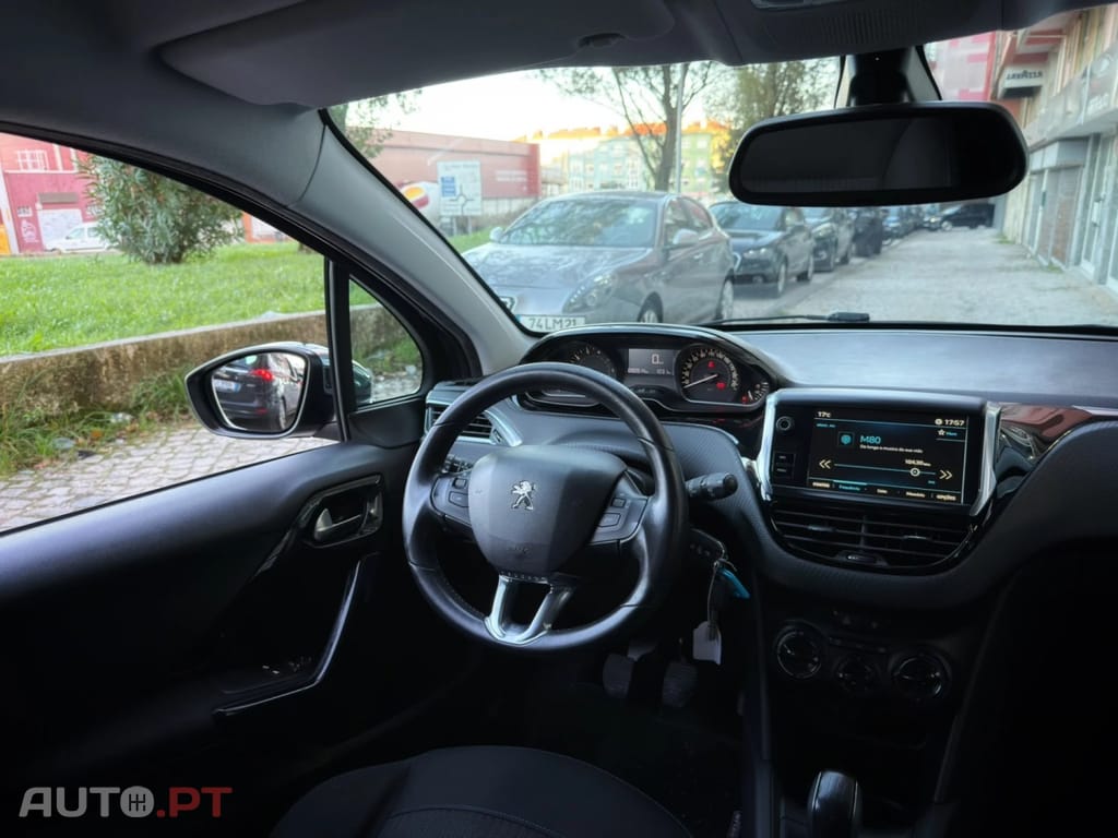 Peugeot 208 1.2 PureTech Style