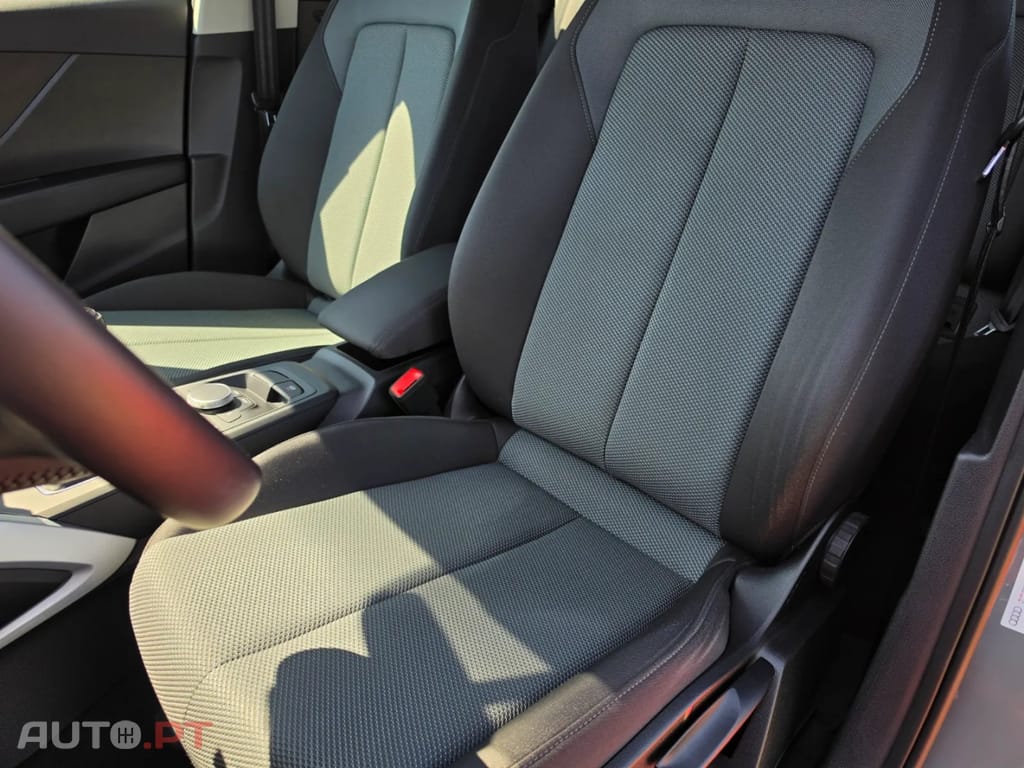 Audi Q2 1.6 TDI Design — fotografia 9