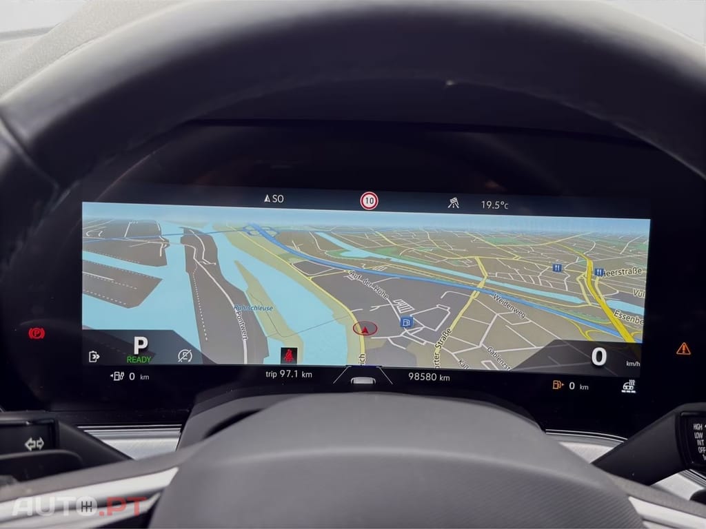 Volkswagen Touareg 3.0 TSI eHybrid I.V.A DEDUTIVEL 