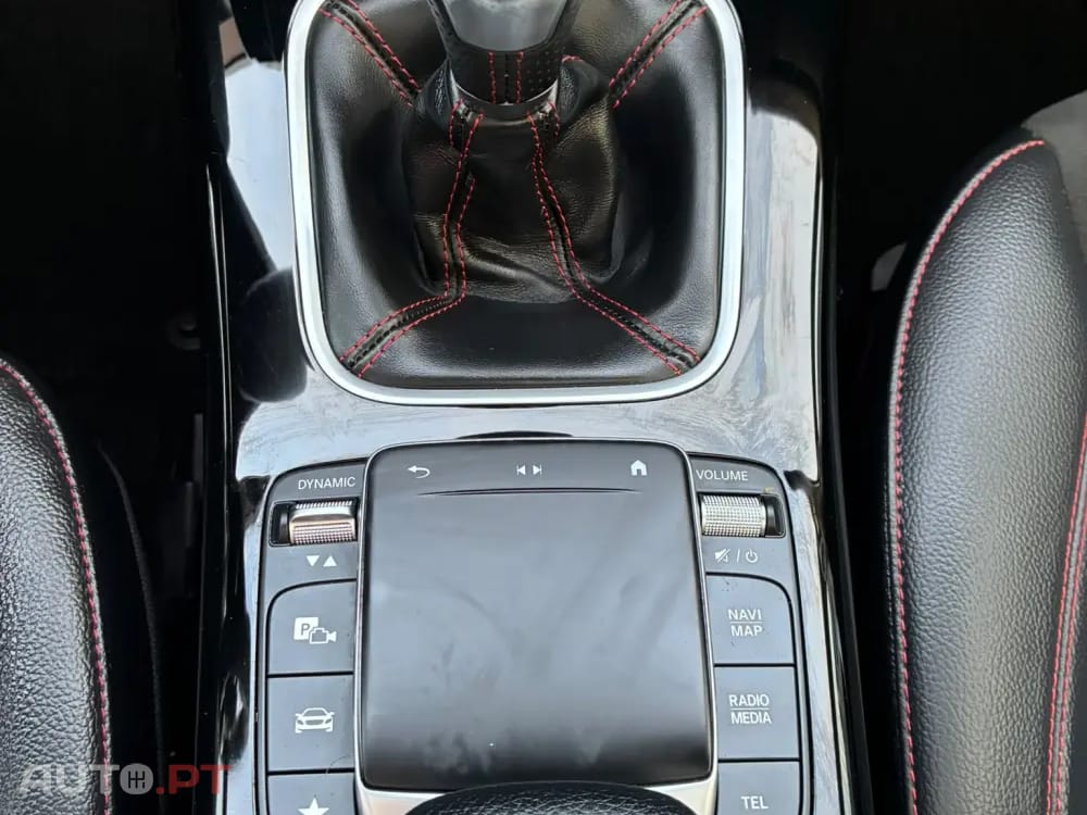 Mercedes-Benz A 180 AMG Line