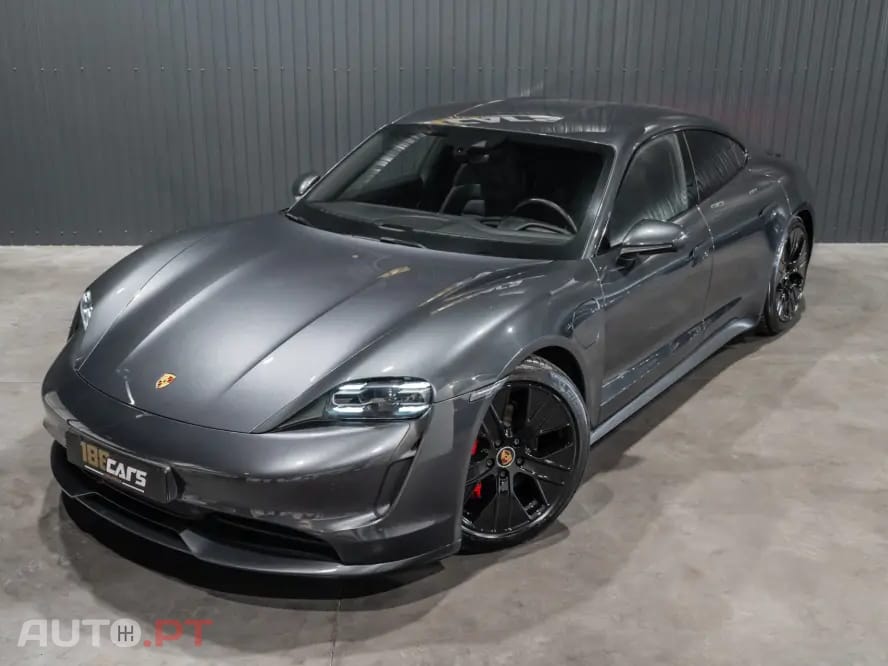 Porsche Taycan 4S