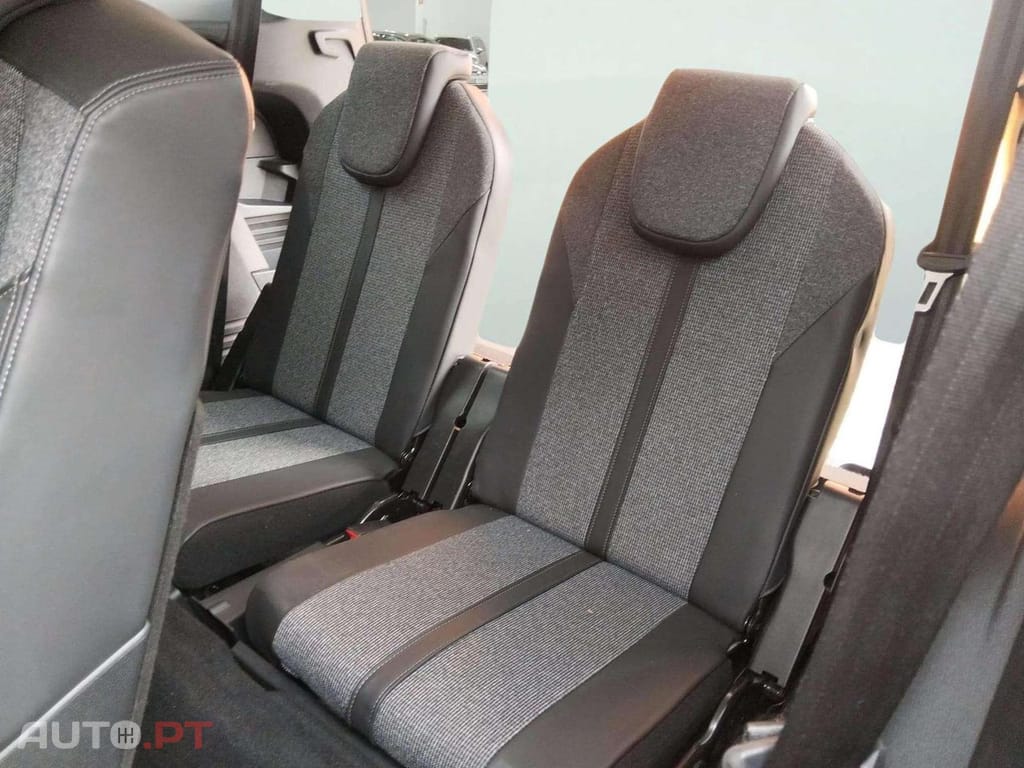 Peugeot 5008 1.5 BlueHDi Allure EAT8